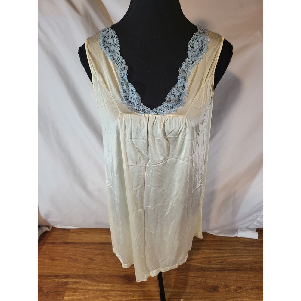 Vintage Sears White W/Blue Lace Nylon Size S Nightgown